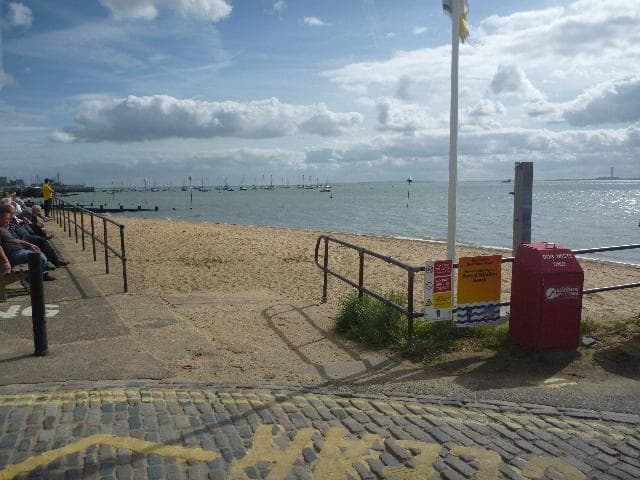 Photo of Leigh Bell Wharf beach