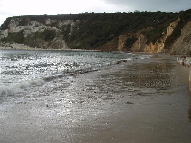 Photo of Whitecliff Bay beach