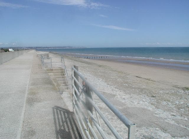 Photo of Dymchurch beach