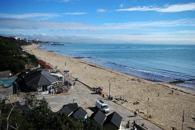 Photo of Bournemouth Alum Chine beach