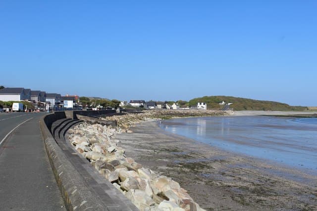 Photo of Bay Ny Carrickey (Gansey Bay) beach